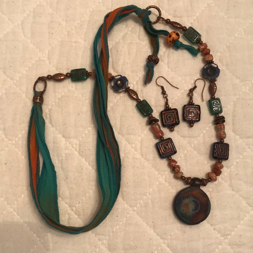 Necklace & Earring Set